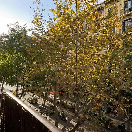 Place Diputacio Apartment *